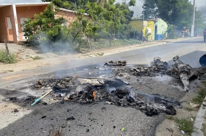  Residentes protestan por desalojo en terrenos Vacacional de Haina